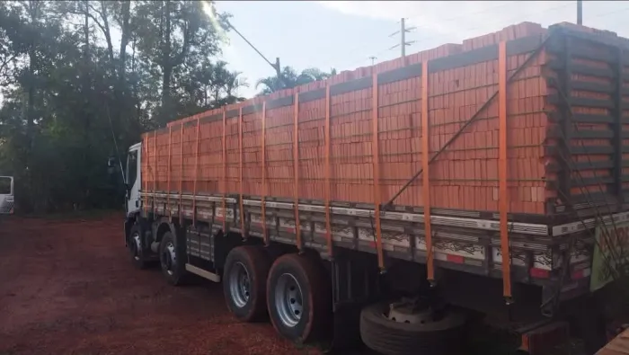 Tijolo 9 furos blocão Oferta