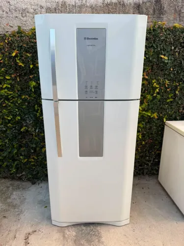 Geladeira Electrolux df80( entrego)