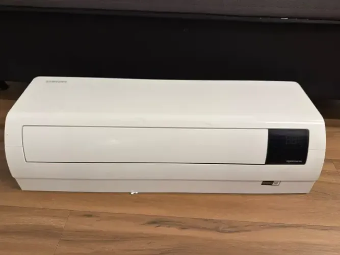 Ar-condicionado Samsung Digital Inverter 12.000 BTUs Quente/Frio 220V