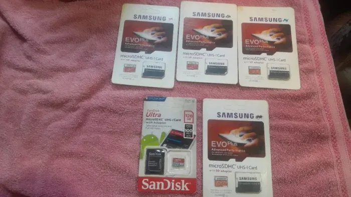 ? Cartões de Memória 128GB - Alta Velocidade e Qualidade!