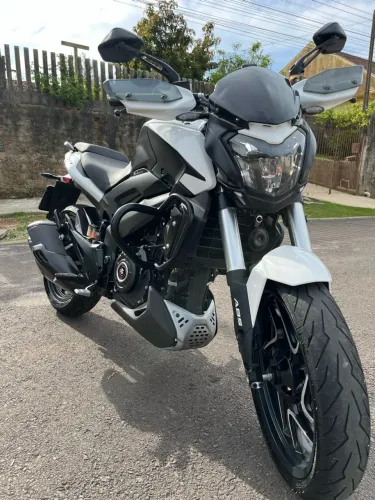 Dominar 400