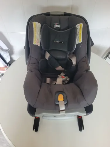 Bebê conforto Chicco KeyFit usado em bom estado,com isofix