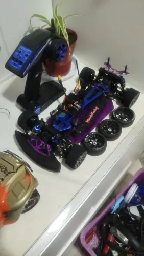 Automodelo 1/10 de pista profissional