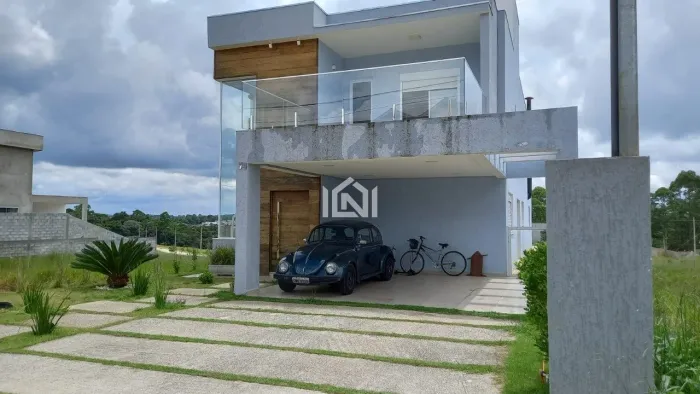 Casa á venda no condomínio Belbancy