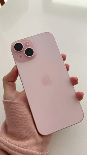 iPhone 15