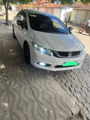 Honda Civic Sedan LXR 2.0 Flexone 16V Aut. 4P 2014