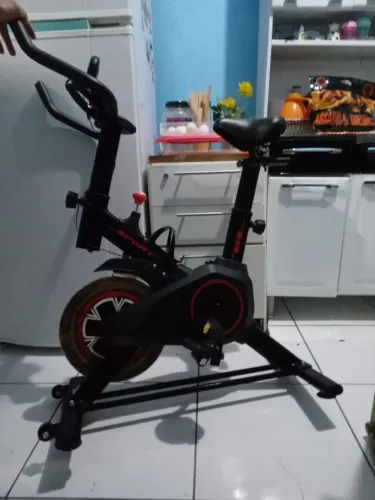 Bicicleta ergométrica vende-se ou troca-se em teclado