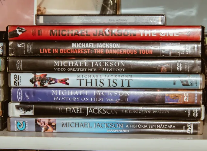 Coleção inédita do Michael Jackson. 