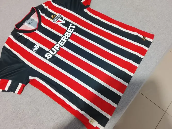 Camiseta oficial do São Paulo tamanho GG, praticamente zera.