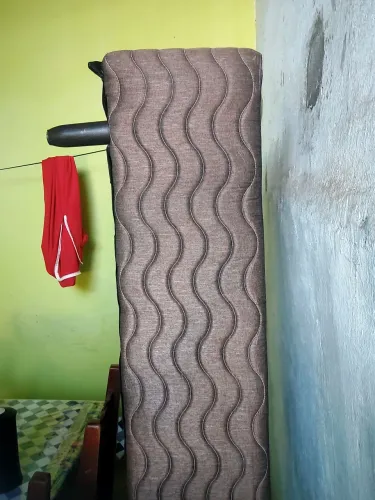 Base de cama de solteiro