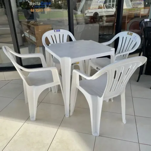 Jogo de mesa branca