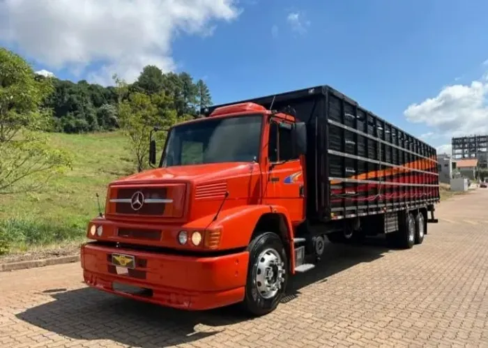 Mb L1620 6x2 Ano 2005