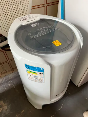 Máquina centrífuga Mueller 12 kg em perfeito estado
