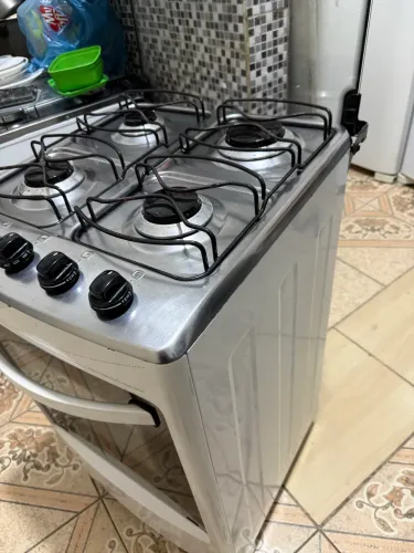 Fogão em perfeito funcionamento! Já é o menor valor!