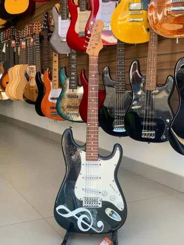 Guitarra Dolphin Stratocaster ? Customizada Clave de Sol / Funcionando Perfeitamente