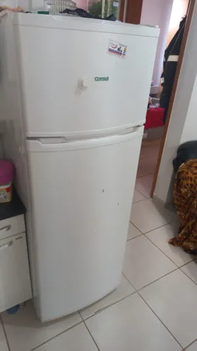 Vendo geladeira 