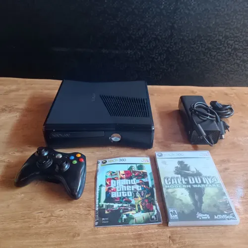 Xbox 360 Slim Desbloqueado LTU 3.0 + 1 Controle Original