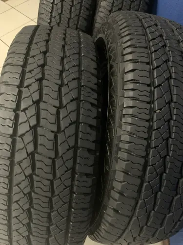 Pneus ram  275/70/18 nexen 