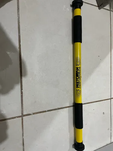 Barra fixa ajustada
