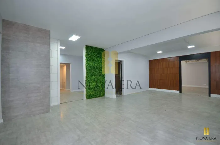 Casa Comercial para Alugar em Santa Felicidade (200m²) | Curitiba/PR