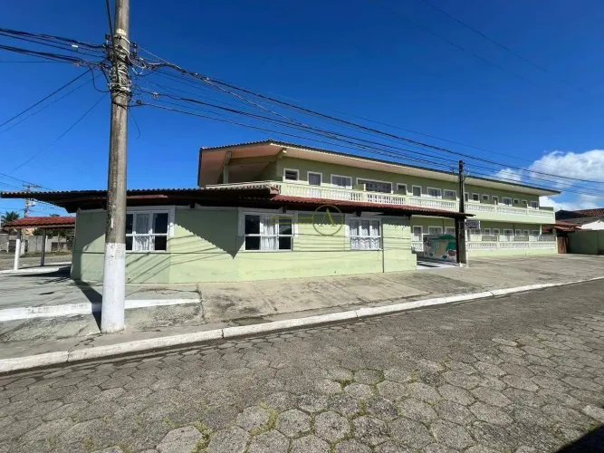 Hotel a venda em Peruíbe 300m da praia com 17 suítes e funcionando