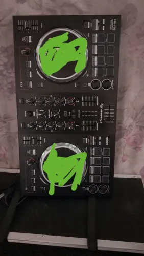 Vendo essa controladora ddj sb3 bem conservada leia!!!