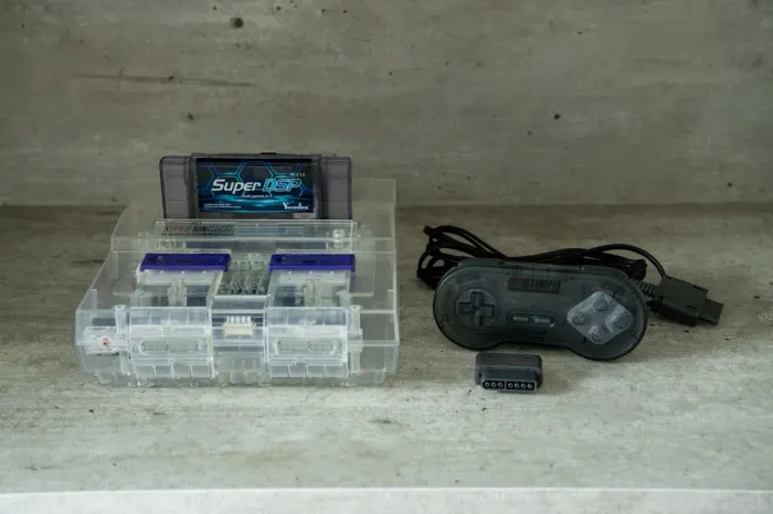 Super Nintendo Original Transparente + EverDrive DSP + Controle Sem Fio