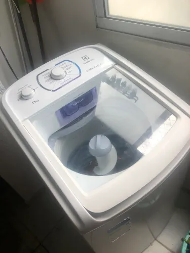 Máquina de Lavar Electrolux 11kg Essential Care