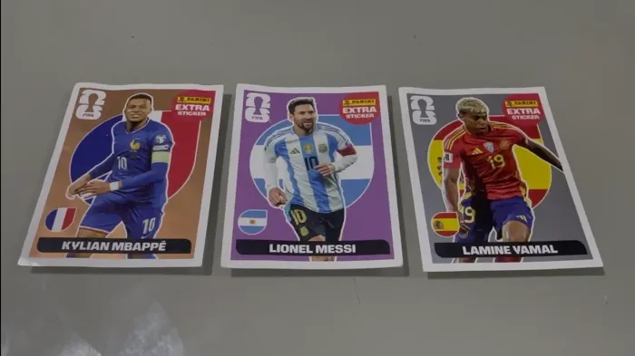 Figurinha Legend Messi Mbappé e Yamal