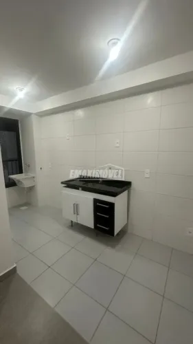 Apartamento para locação com 2 quartos no Condomínio Vista Ipanema
