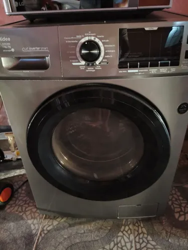Vendo lava e seca muito nova.