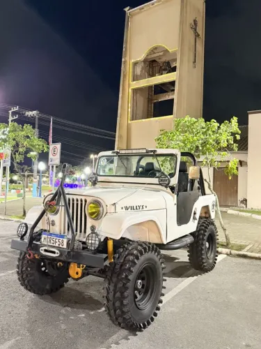 Willys Overland Jeep 2.6 12V Gasolina 2P 1965