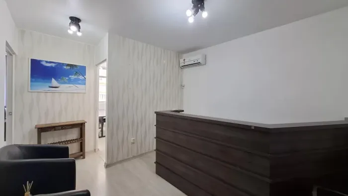 Sala comercial com elevador e portaria no Centro Histórico