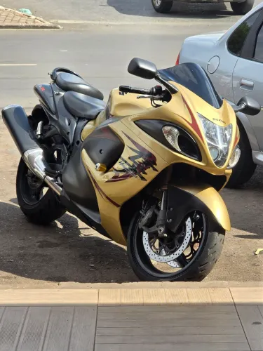 Moto em ótimo estado