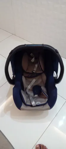 Vendo bebê conforto seminovo 120,00