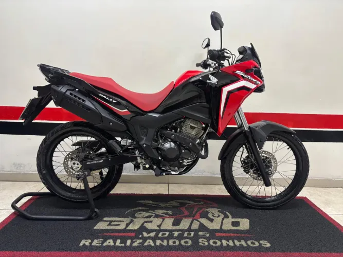 SAHARA 300c RALLY ABS 2024 MUITO NOVA  (DIVIDO 21x CARTÃO)