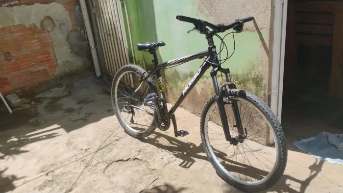 Bicicleta Mosso Challenger preta 