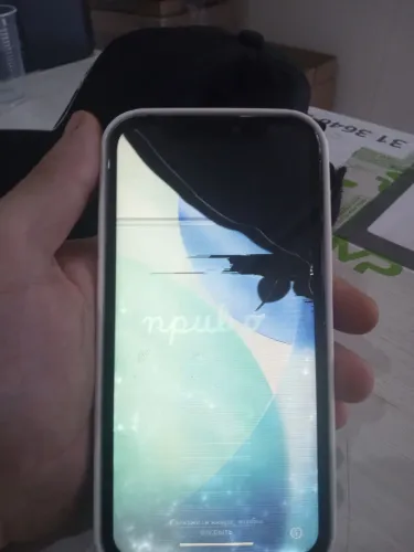 iPhone 12 para retirada de peças 