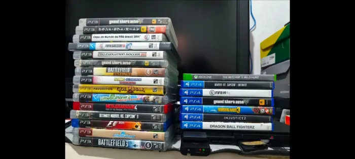Lote 22 Jogos PS3, PS4 e Xbox One ? Completos c/ Manual e DLCs (GOW, GTA V, Witcher 3)