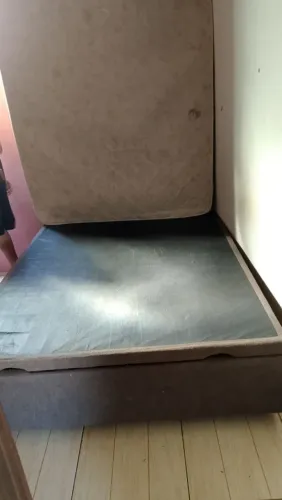Vendo cama box baú casal