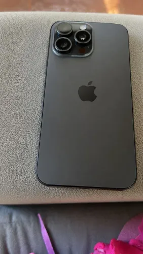 Vendo iPhone 15 pro Max 256 g todo original