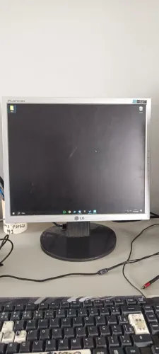 Kit 4 Monitores LG e Samsung - Vendo Separado ou Junto