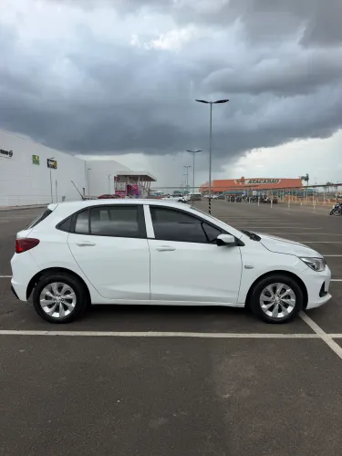 Chevrolet Onix Hatch LTZ 1.0 12V TB Flex Mec. 4P 2021