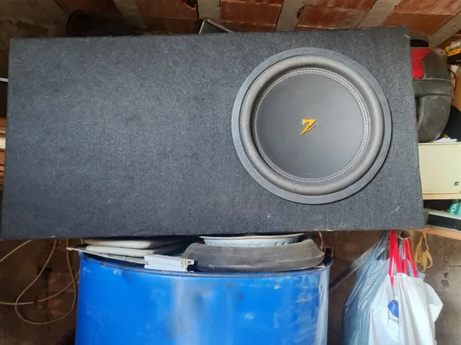 Caixa com subwoofer zetta 450rms novo