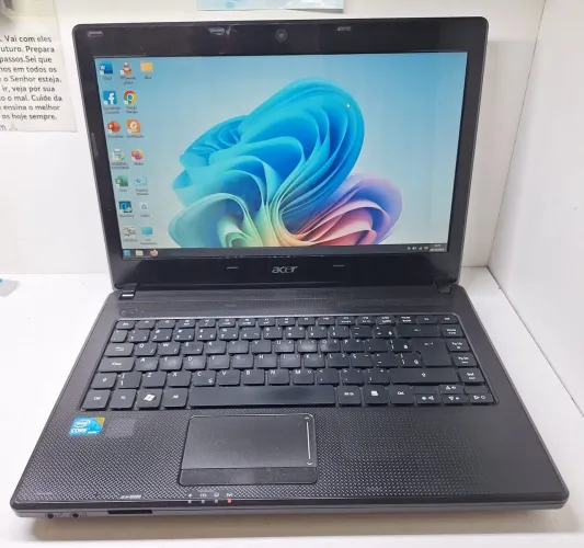 Notebook Intel core i3 4GB de memória ram 500GB de HD Windows 10 64bits!!