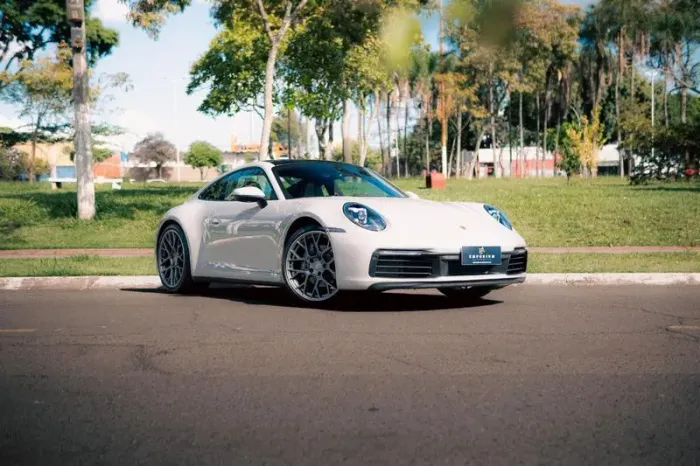Porsche 911 Carrera 3.0 24V H6 PDK 2022