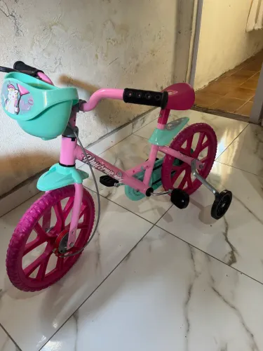 Bicicleta infantil nunca usada