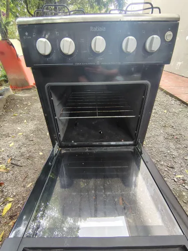 Fogão 4 bocas marca Itatiaia