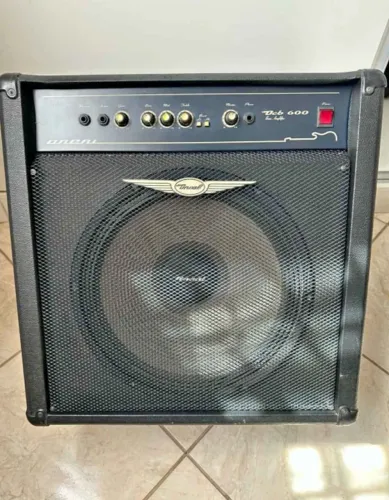 Amplificador Oneal OCB 600 - Contrabaixo