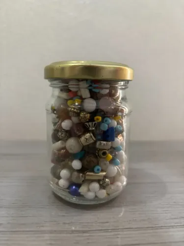 Pote de peças para artesanato 05. 